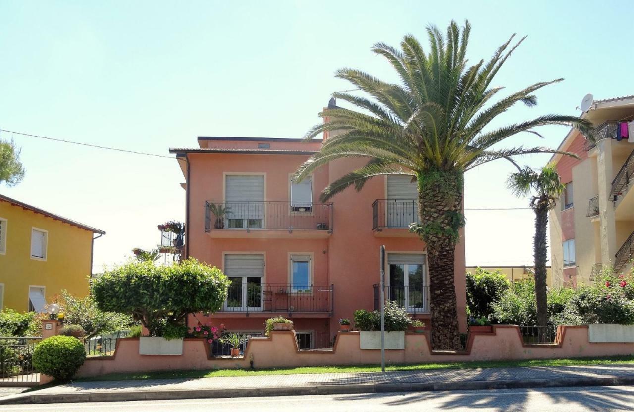 Patrizia - Vicino Al Centro, Con 3 Camere E Posto Auto Numana Exteriör bild